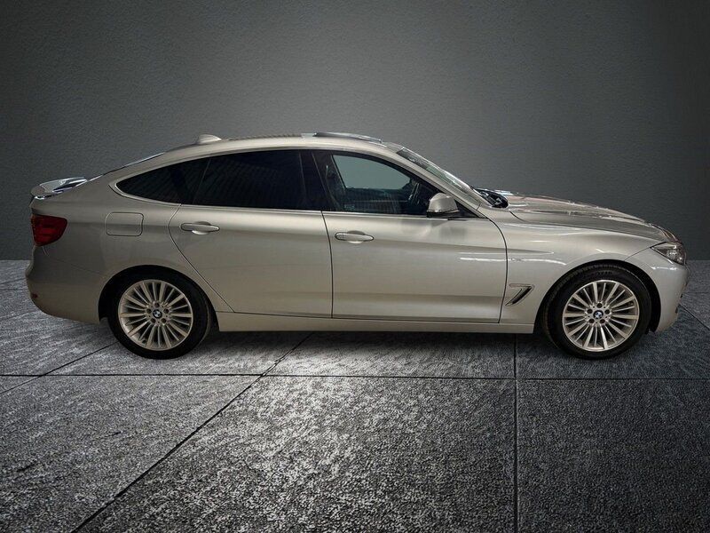 Begagnad BMW 335 Gran Turismo Luxury Line 306 HK (225 kW) 2013 Silver Halvkombi