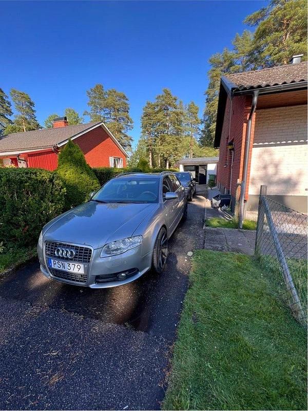 Grå Begagnad 2007 Audi A4 Kombi | 44 900 kr (Lite dyr) - Bild 1/4