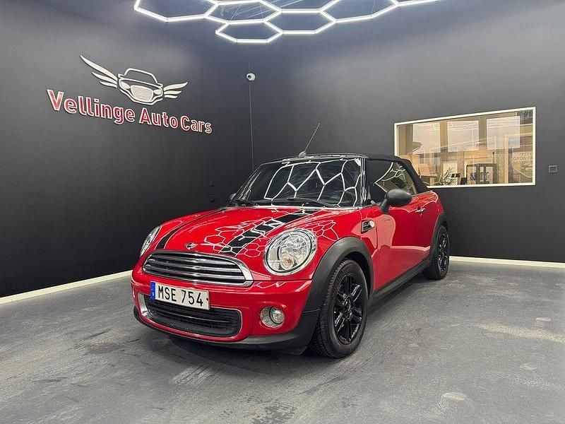 Röd Begagnad 2015 Mini ONE Halvkombi | 124 900 kr - Bild 1/4