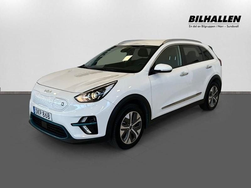Vit Begagnad 2022 Kia e-Niro Advance SUV | 269 900 kr (Marknadspris) - Bild 1/3