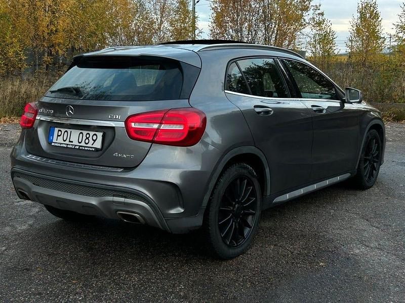 Begagnad Mercedes GLA220 AMG 170 HK (125 kW) 2014 Mörkgrå (grå) SUV