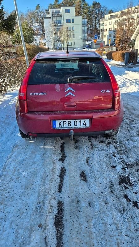 Begagnad Citroën C4 109 HK (80 kW) 2010 Röd metallic