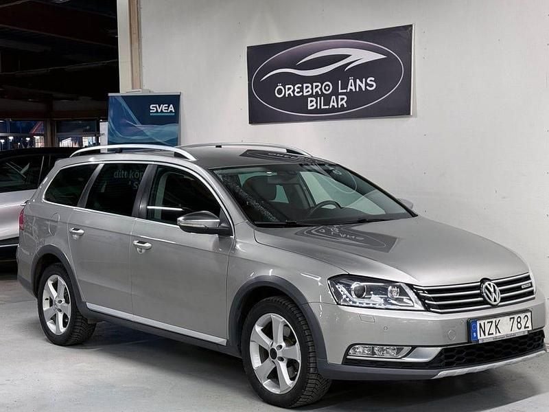 Silver Begagnad 2014 VW Passat Alltrack Kombi | 119 900 kr (Marknadspris) - Bild 1/4