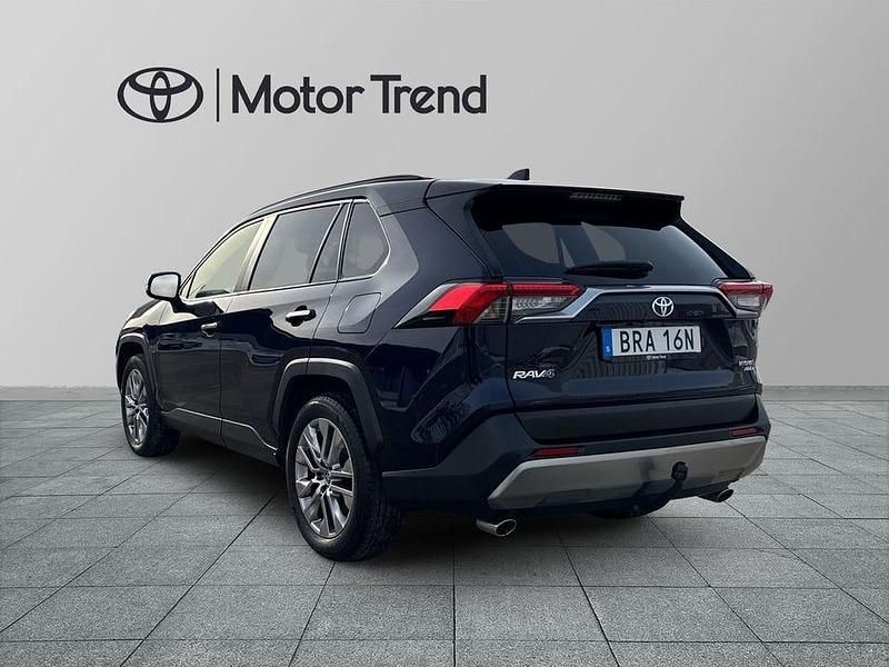 Begagnad Toyota RAV4 Hybrid Executive 224 HK (164 kW) 2023 Blå SUV