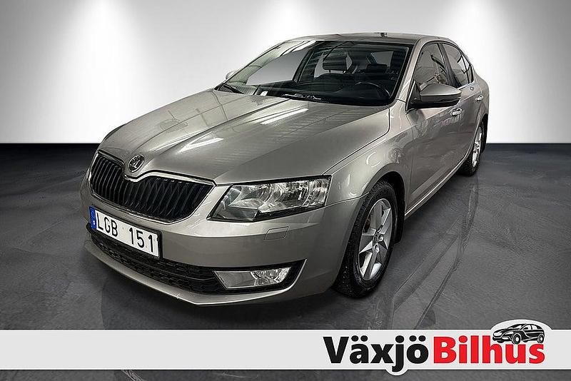 Brun Begagnad 2013 Skoda Octavia Elegance Halvkombi | 87 900 kr (Bra pris) - Bild 1/4