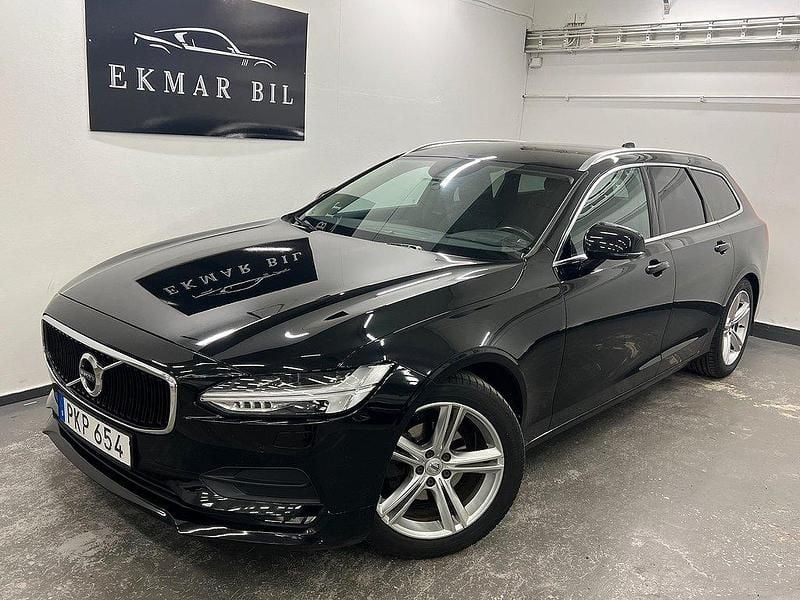 Svart Begagnad 2017 Volvo V90 Momentum Kombi | 209 900 kr (Marknadspris) - Bild 1/4
