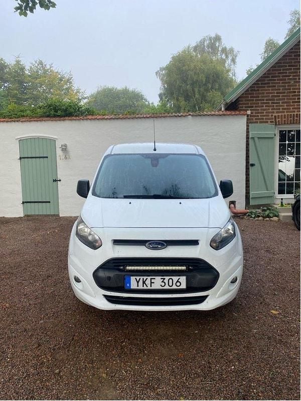 Vit Begagnad 2017 Ford Transit | 130 000 kr (Lite dyr) - Bild 1/4