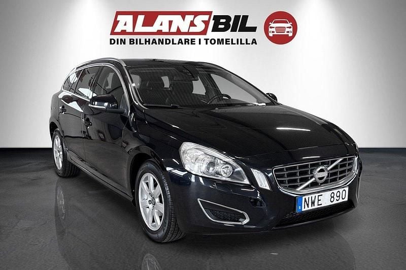 Svart Begagnad 2013 Volvo V60 Momentum Kombi | 114 000 kr (Bra pris) - Bild 1/4