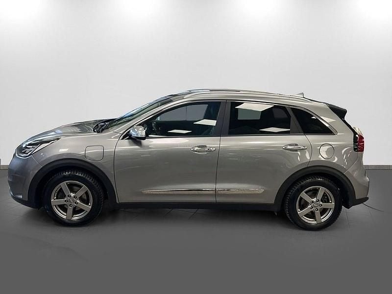 Begagnad Kia Niro Advance 105 HK (77 kW) 2018 Grå SUV