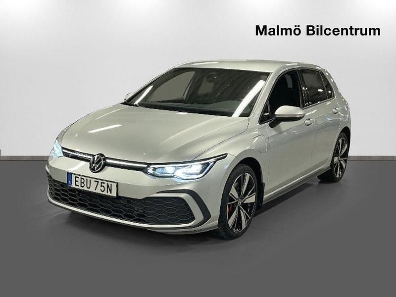 Begagnad VW Golf VIII GTE 245 HK (180 kW) 2020 Silver Halvkombi