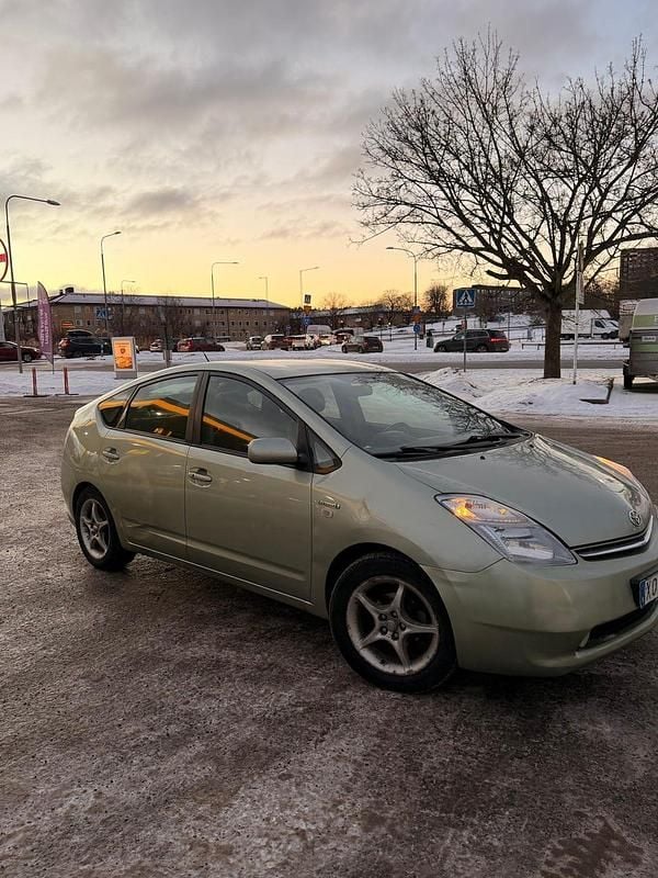 Begagnad Toyota Prius 112 HK (82 kW) 2006 Halvkombi