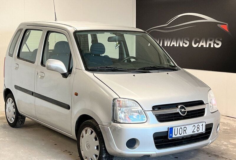 Grå Begagnad 2004 Opel Agila Halvkombi | 18 900 kr (Lite dyr) - Bild 1/4