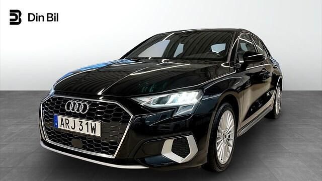 Brilliantsvart Begagnad 2021 Audi A3 Advanced Plus Sedan | 244 000 kr (Marknadspris) - Bild 1/4