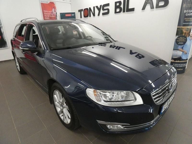 Blå Begagnad 2015 Volvo V70 Summum Kombi | 79 899 kr (Superpris) - Bild 1/4