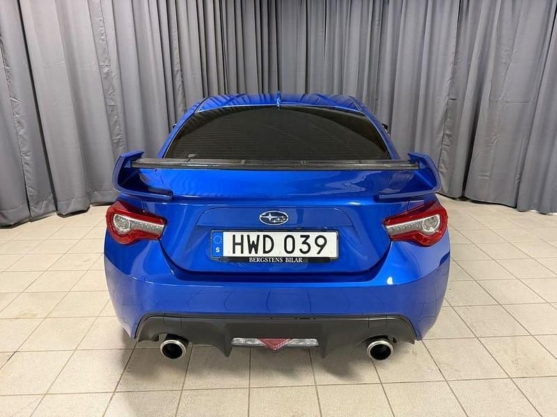Begagnad Subaru BRZ 200 HK (147 kW) 2017 Blå Sportkupé