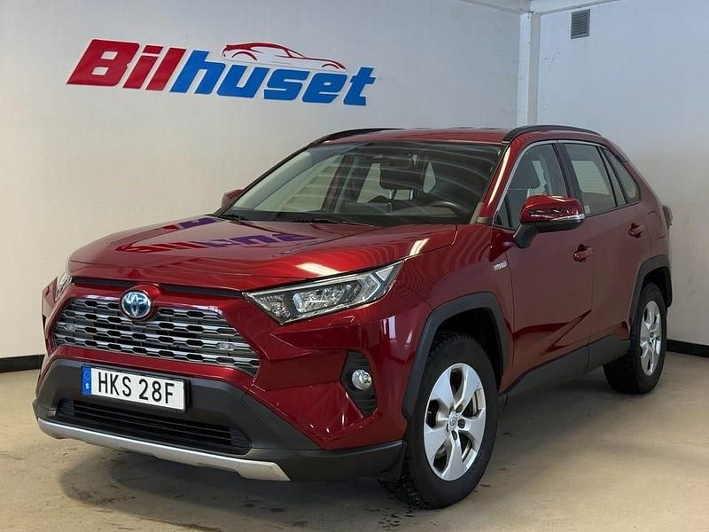 Röd Begagnad 2020 Toyota RAV4 Hybrid Active SUV | 259 900 kr (Bra pris) - Bild 1/4