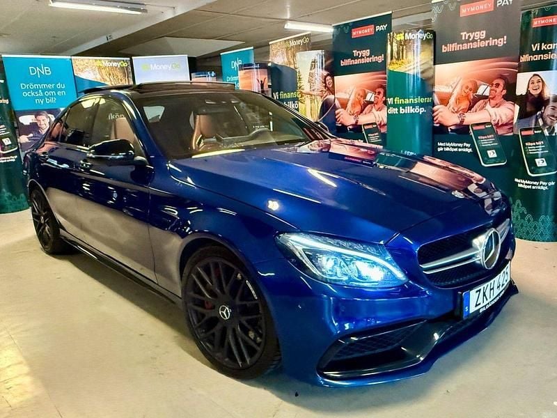 Blå Begagnad 2016 Mercedes C63 AMG AMG Sedan | 479 900 kr - Bild 1/4