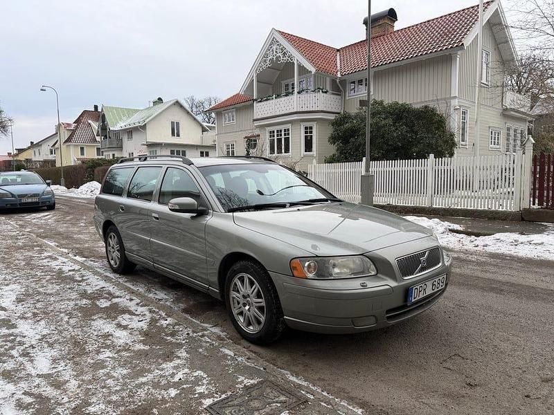 Begagnad Volvo V70 163 HK (119 kW) 2008 Kombi
