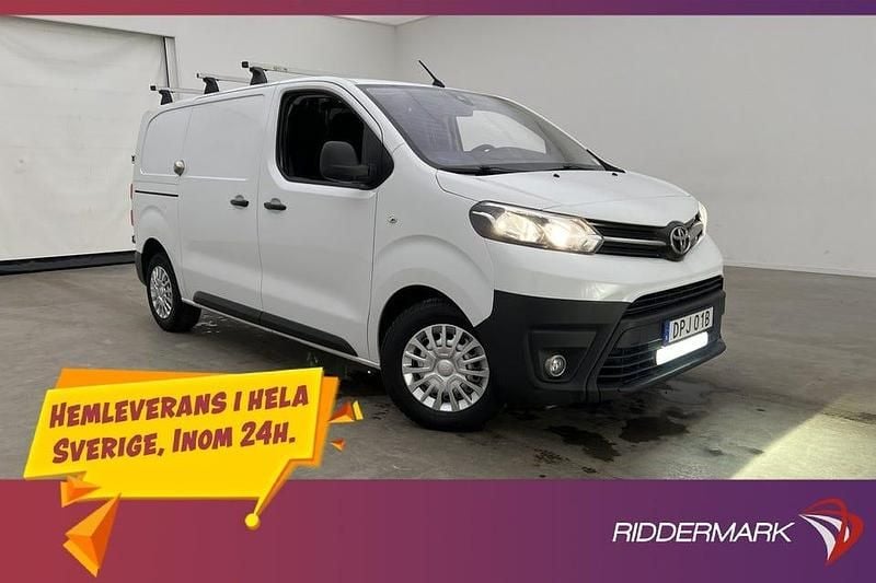 Vit Begagnad 2023 Toyota Proace Minibuss | 279 800 kr (Superpris) - Bild 1/3