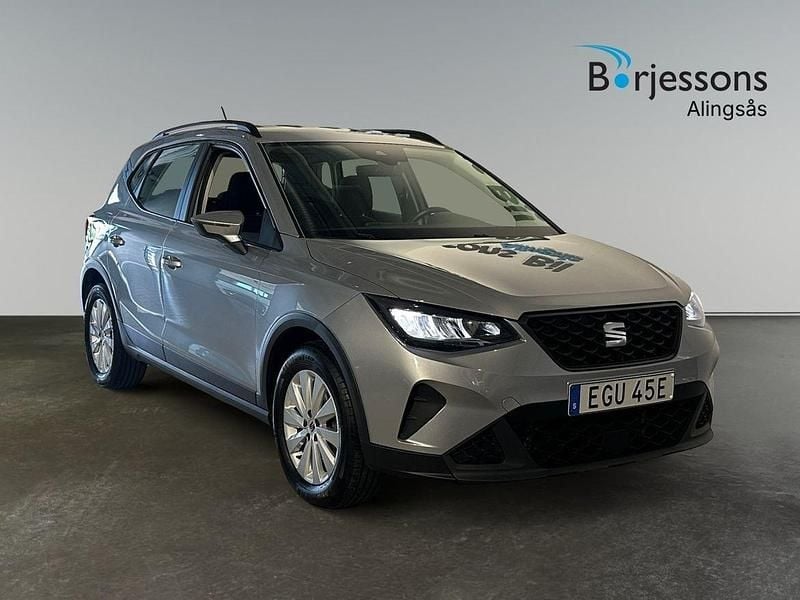 Silver Begagnad 2023 Seat Arona Style SUV | 194 900 kr (Marknadspris) - Bild 1/4