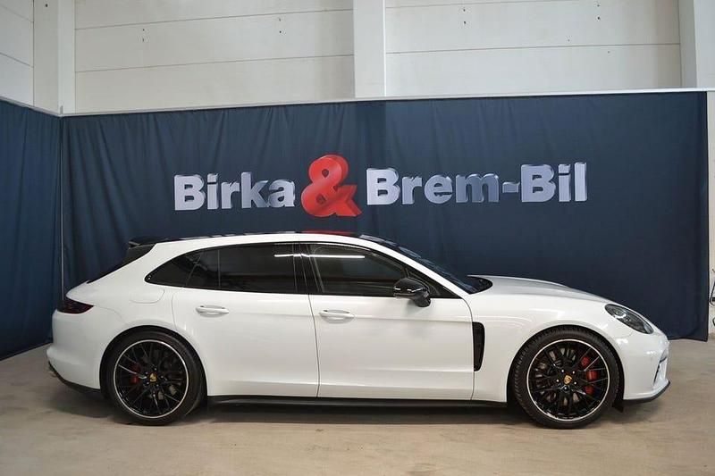 Begagnad Porsche Panamera Turbo Sport Turismo 549 HK (403 kW) 2018 Vit Sedan