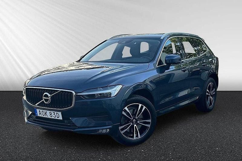 Mörkblå Begagnad 2021 Volvo XC60 Momentum SUV | 299 800 kr (Superpris) - Bild 1/4