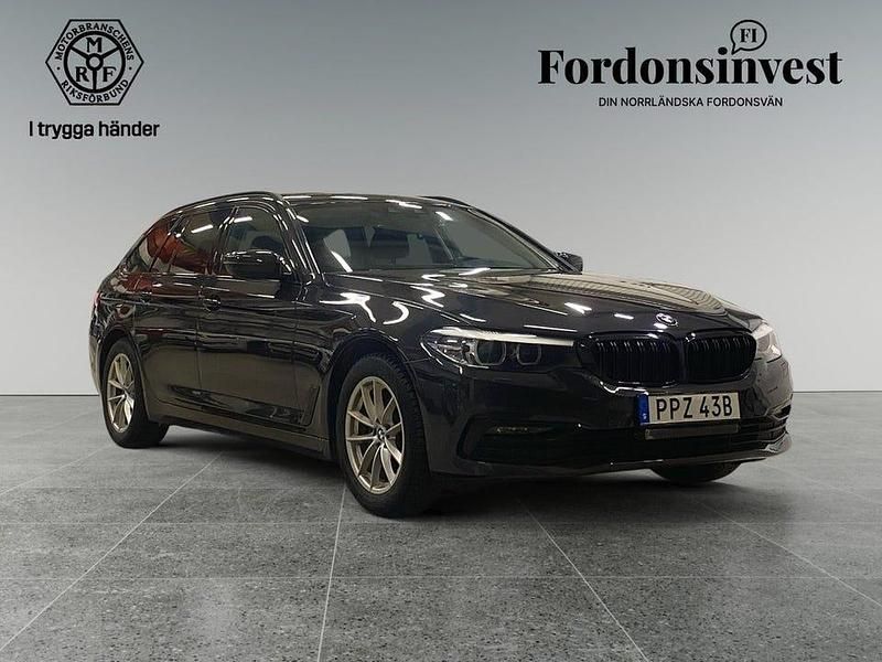 Begagnad BMW 520 Sport Line 190 HK (139 kW) 2019 Grå Kombi