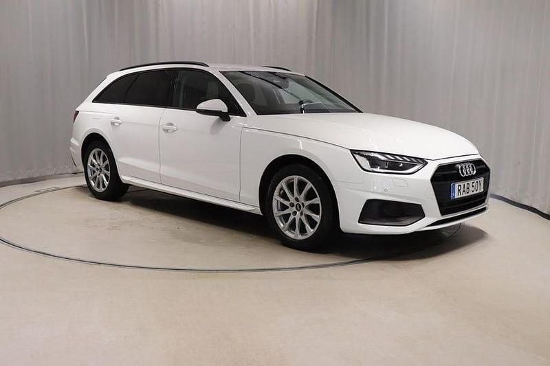 Begagnad Audi A4 Comfort 170 HK (125 kW) 2022 Vit Kombi