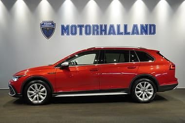 Röd Begagnad 2021 VW Golf Alltrack Kombi | 289 900 kr (Marknadspris) - Bild 1/4
