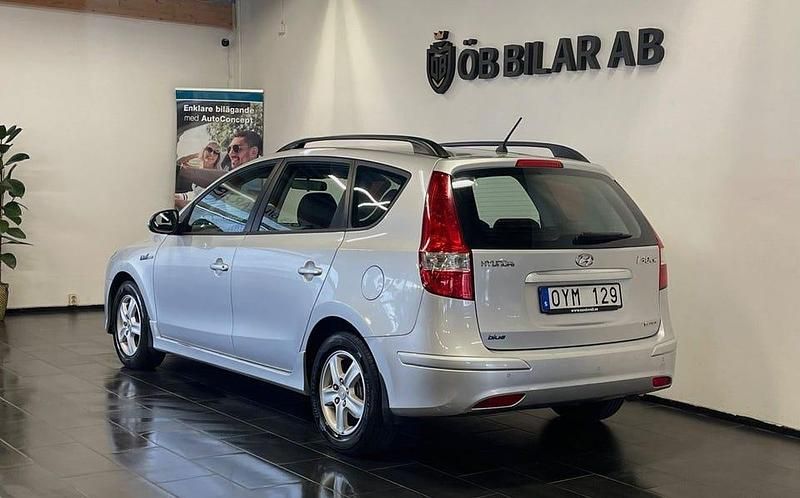 Begagnad Hyundai i30 116 HK (85 kW) 2012 Silver Kombi