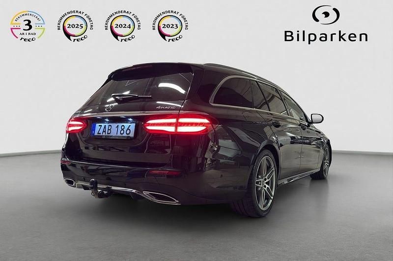 Begagnad Mercedes E220 AMG line 194 HK (142 kW) 2017 Svart Kombi