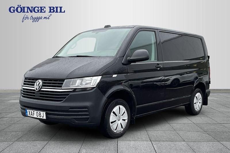 Svart Begagnad 2023 VW T6.1 Van | 359 000 kr (Superpris) - Bild 1/4