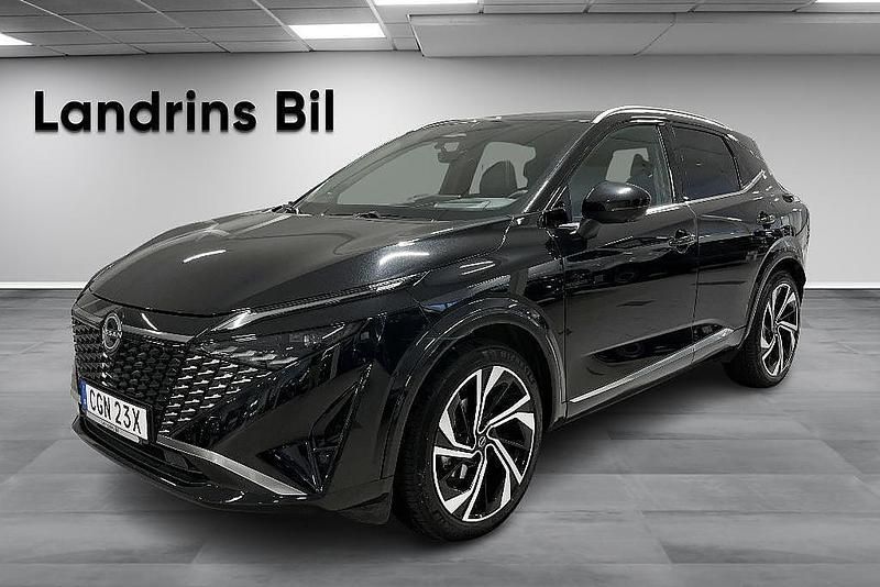 Svart Begagnad 2025 Nissan Qashqai SUV | 369 900 kr (Marknadspris) - Bild 1/4