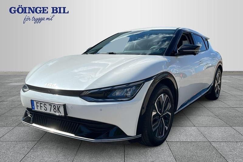 Vit Begagnad 2021 Kia EV6 4 SUV | 399 000 kr (Marknadspris) - Bild 1/3