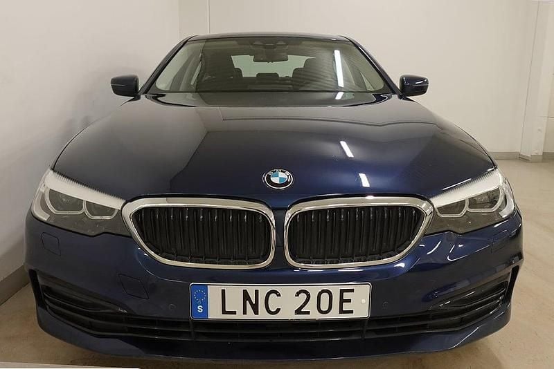 Begagnad BMW 530e Sport Line 184 HK (135 kW) 2019 Blå Sedan
