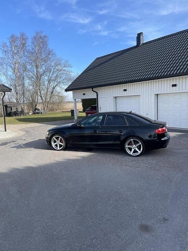 Svart Begagnad 2010 Audi A4 Sedan | 60 000 kr (Superpris) - Bild 1/4