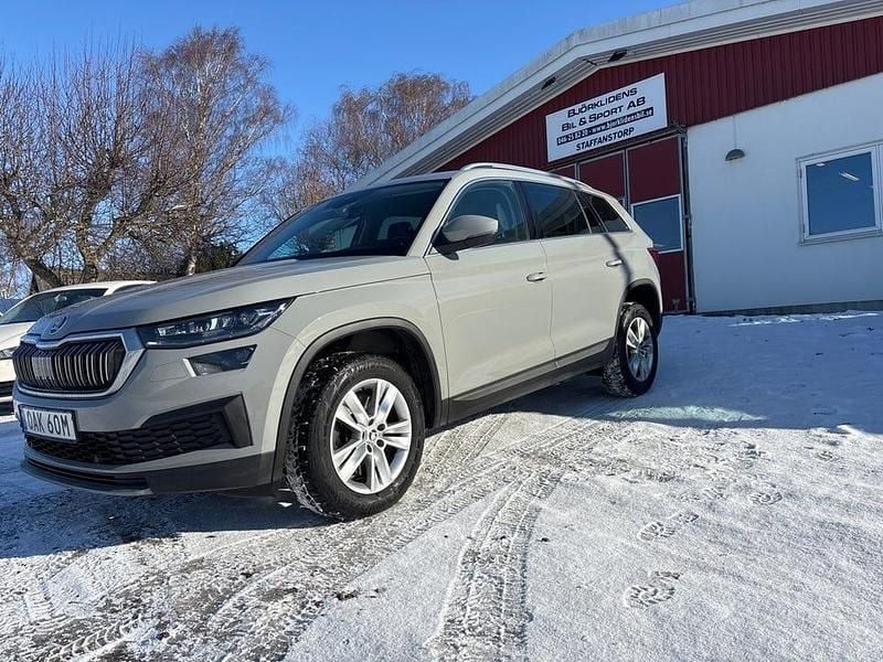 Begagnad Skoda Kodiaq Style 200 HK (147 kW) 2022 Grå SUV