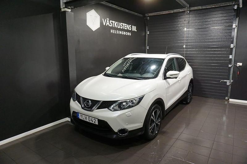Begagnad Nissan Qashqai 360º 131 HK (96 kW) 2017 Vit SUV