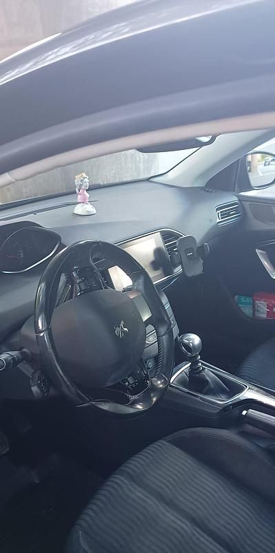 Begagnad Peugeot 308 SW 131 HK (96 kW) 2014 Kombi