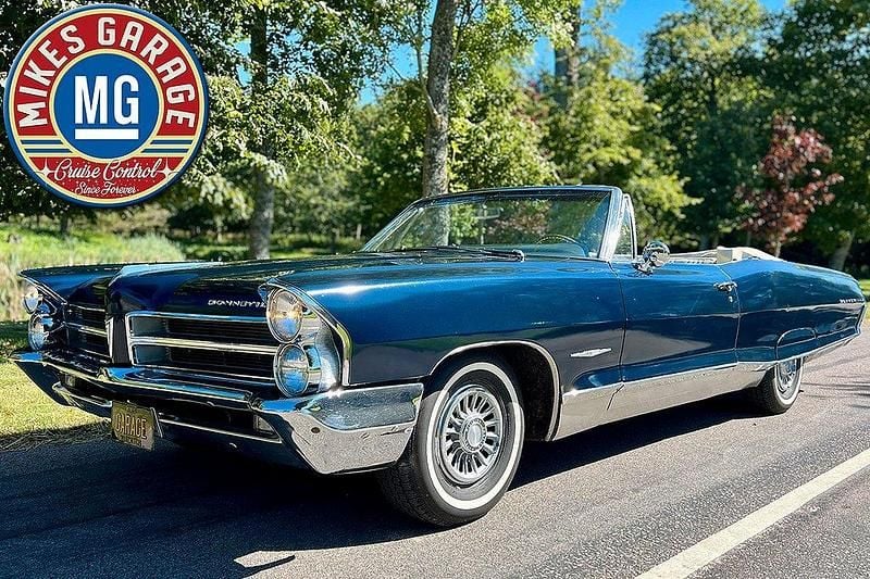 Begagnad Pontiac Bonneville 329 HK (241 kW) 1965 Nightwatch blue metallic Sedan