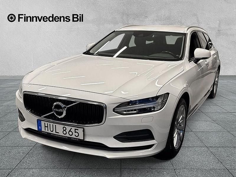 Vit Begagnad 2018 Volvo V90 Momentum Kombi | 229 000 kr (Marknadspris) - Bild 1/4