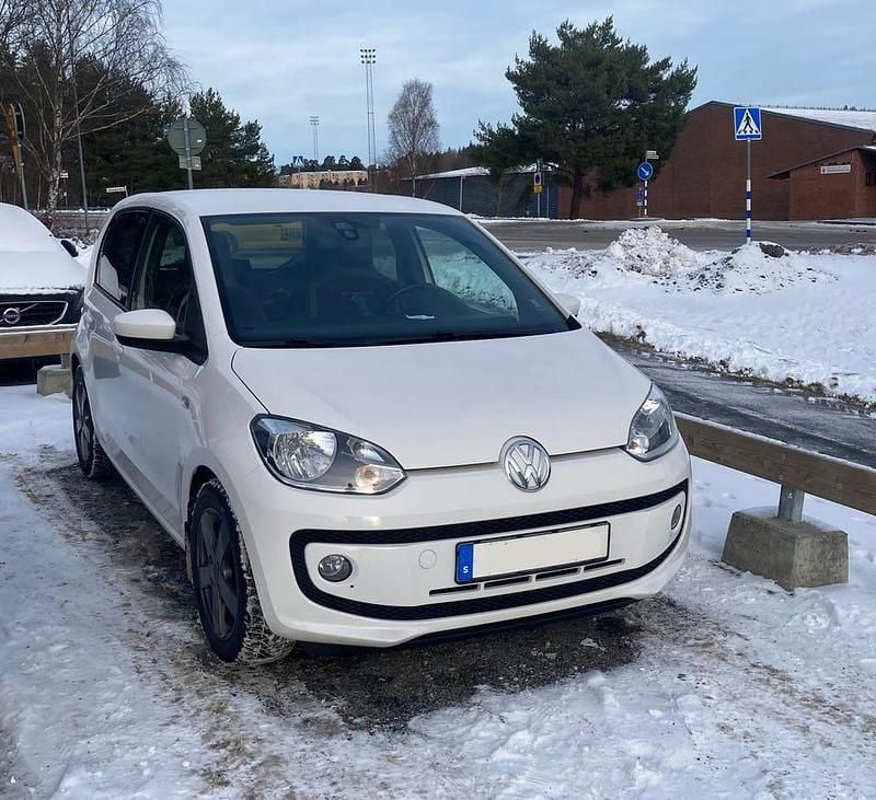 Begagnad 2015 VW up! high up! Halvkombi | 44 000 kr (Bra pris) - Bild 1/4