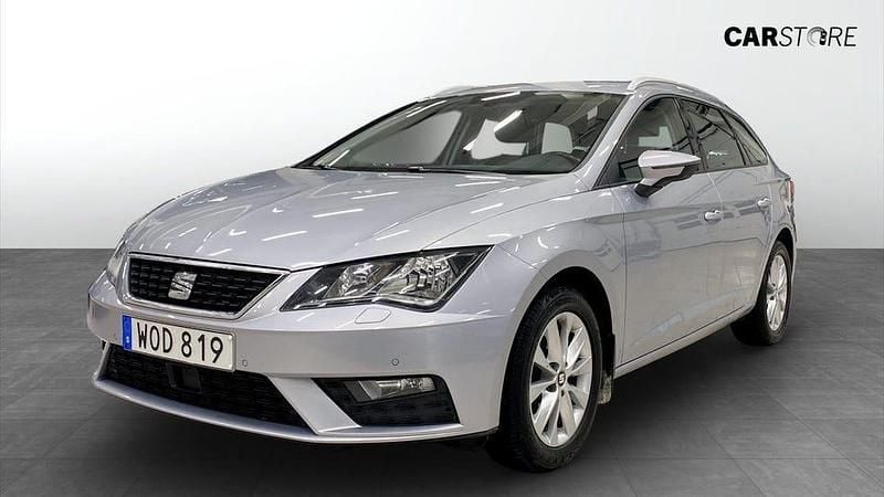 Silver Begagnad 2018 Seat Leon ST Kombi | 119 900 kr (Marknadspris) - Bild 1/4