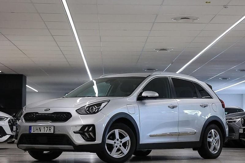 Begagnad Kia Niro Advance 105 HK (77 kW) 2019 Grå SUV