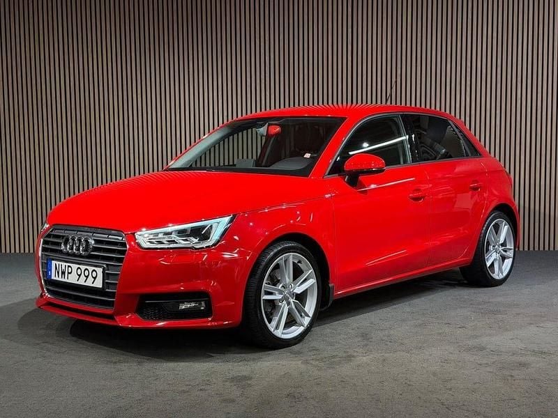 Röd Begagnad 2018 Audi A1 Sportback Halvkombi | 184 900 kr (Marknadspris) - Bild 1/4