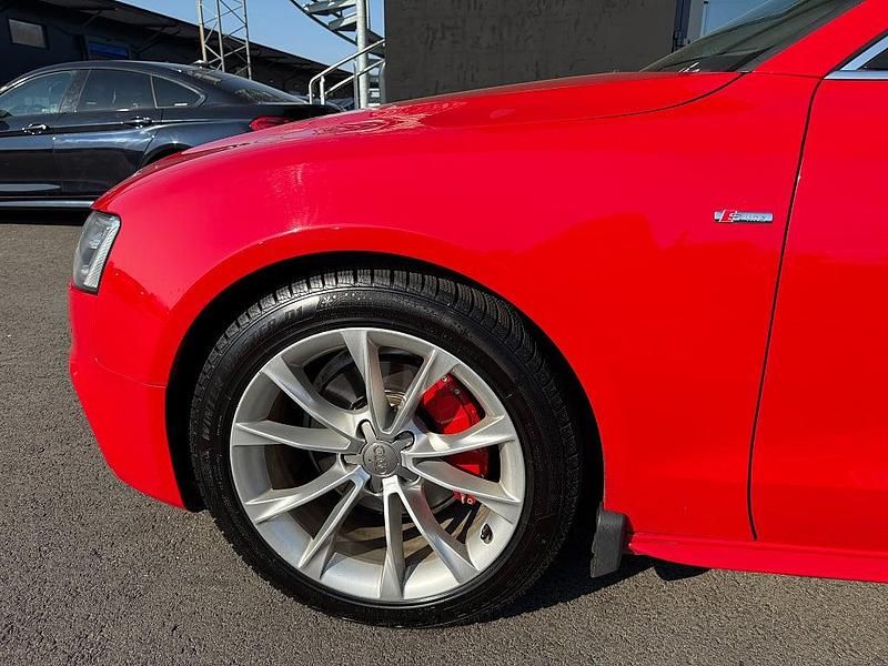 Begagnad Audi A5 S-Line 177 HK (130 kW) 2013 Röd Sportkupé