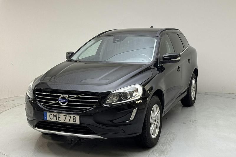 Svart Begagnad 2015 Volvo XC60 Momentum SUV | 159 900 kr (Marknadspris) - Bild 1/4