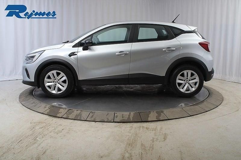 Begagnad Renault Captur Zen 91 HK (66 kW) 2022 Grå SUV