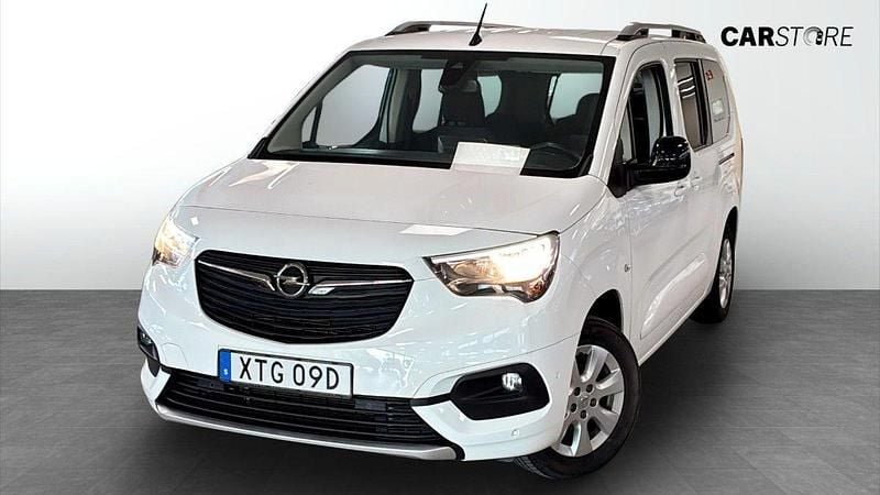 Vit Begagnad 2021 Opel Combo-e Life XL Van | 299 900 kr - Bild 1/4