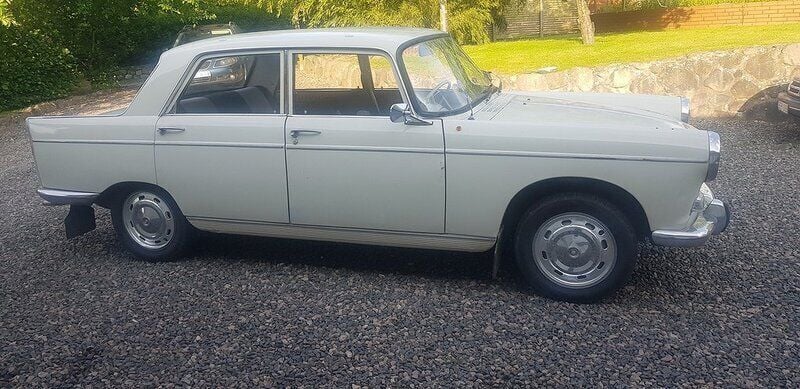 Ljusgrå Begagnad 1964 Peugeot 404 GTi Sedan | 39 000 kr - Bild 1/4